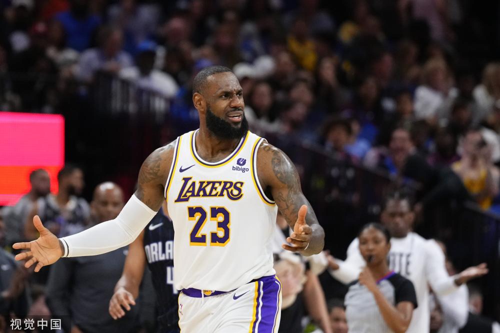 疑是其中的 疑是其中的