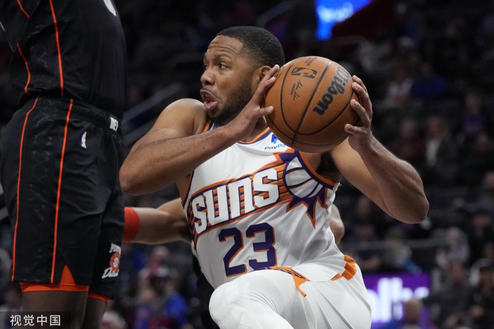 通过出色的 通过出色的